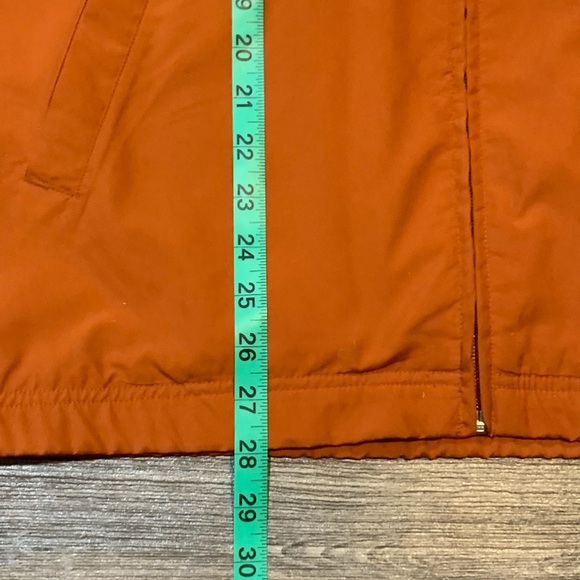 NIKE University of Texas Windbreaker.. In excellent condition! Size Large - Picture 11 of 12